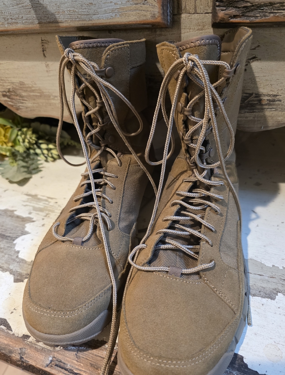 Oakley Light Tactical TanLace Up Boots